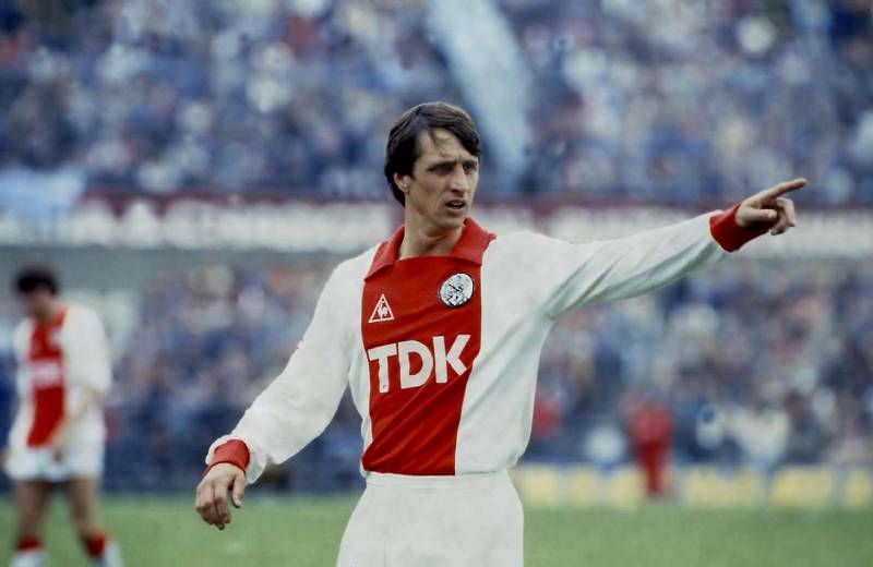 Johan Cruyff – Người thay đổi tư duy bóng đá